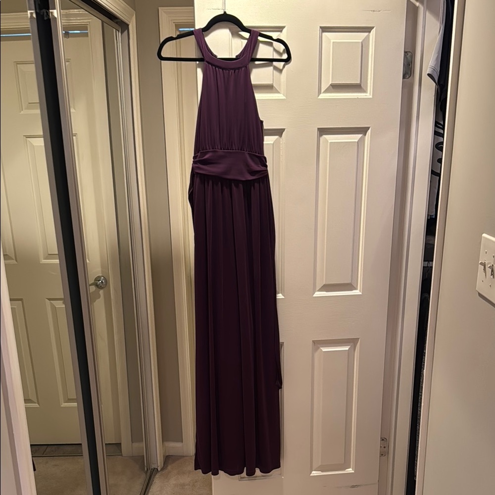 Elegant Sleeveless Purple Gown